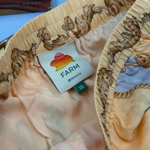 🆕 FARM Rio 🧿 NWOT Multicolor Banana Royalty Kaleidoscope Shorts, Sz XS - Picture 15 of 16